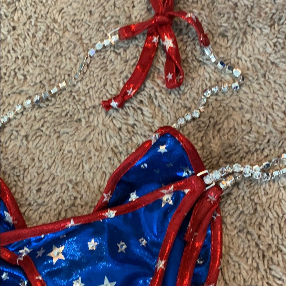 Competition Bikini - Picture 3 of 7